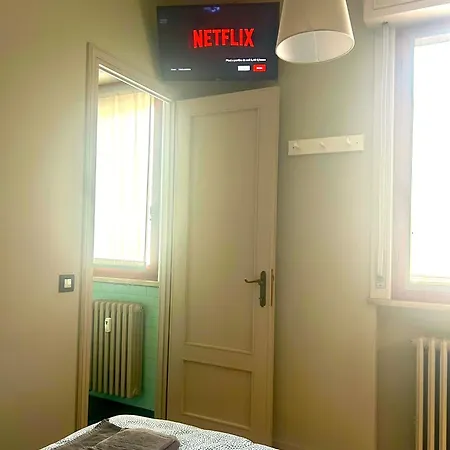 Pilotta's Balcony Apartment Parma